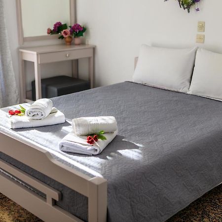 Pansion Kaloyiannis Hotell Patitírion Exteriör bild